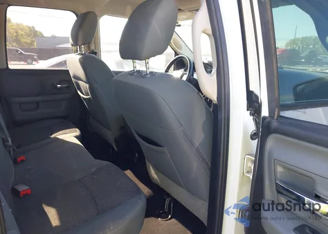 2018 Ram 1500 from USA, damaged, VIN 1C6RR7GG1JS228966